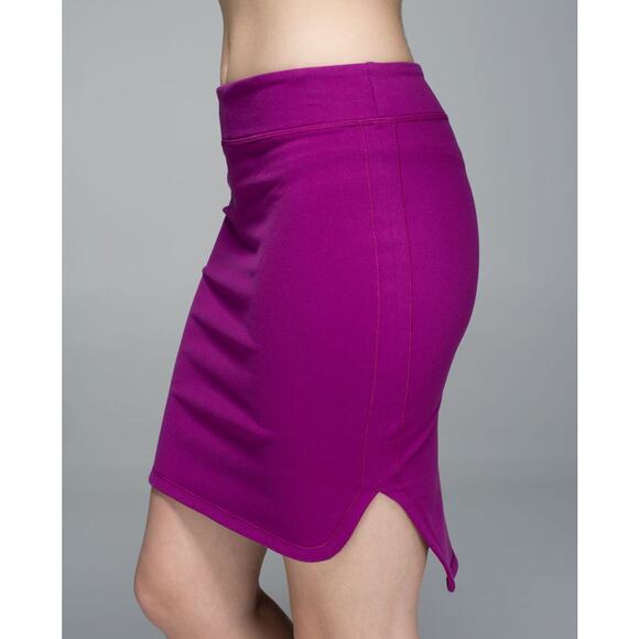 Lululemon City Skirt Regal Plum Size 6 - Picture 1 of 5